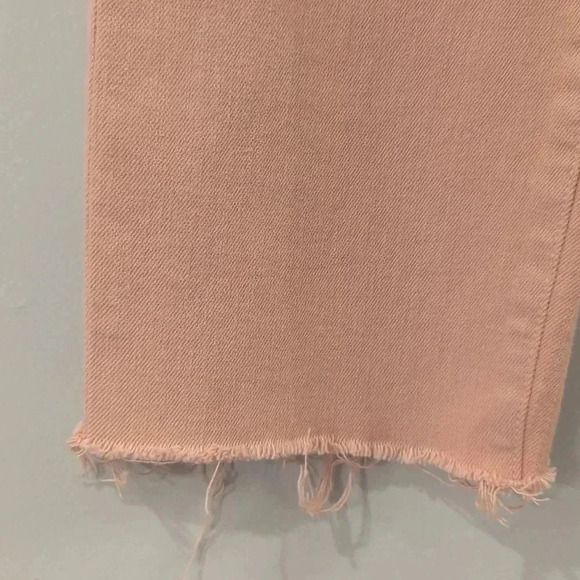 L'AGENCE Jeans Light Pink size 26 Cropped Raw Hem‎ - Picture 3 of 12